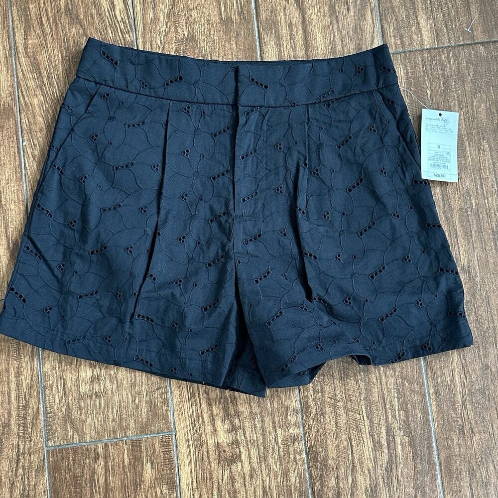 A New Day‎ Women's High-Rise Pleated Eyelet Cotton Short Black Size 6 Cottage